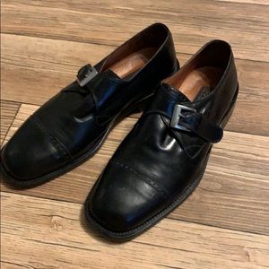 Dress shoes